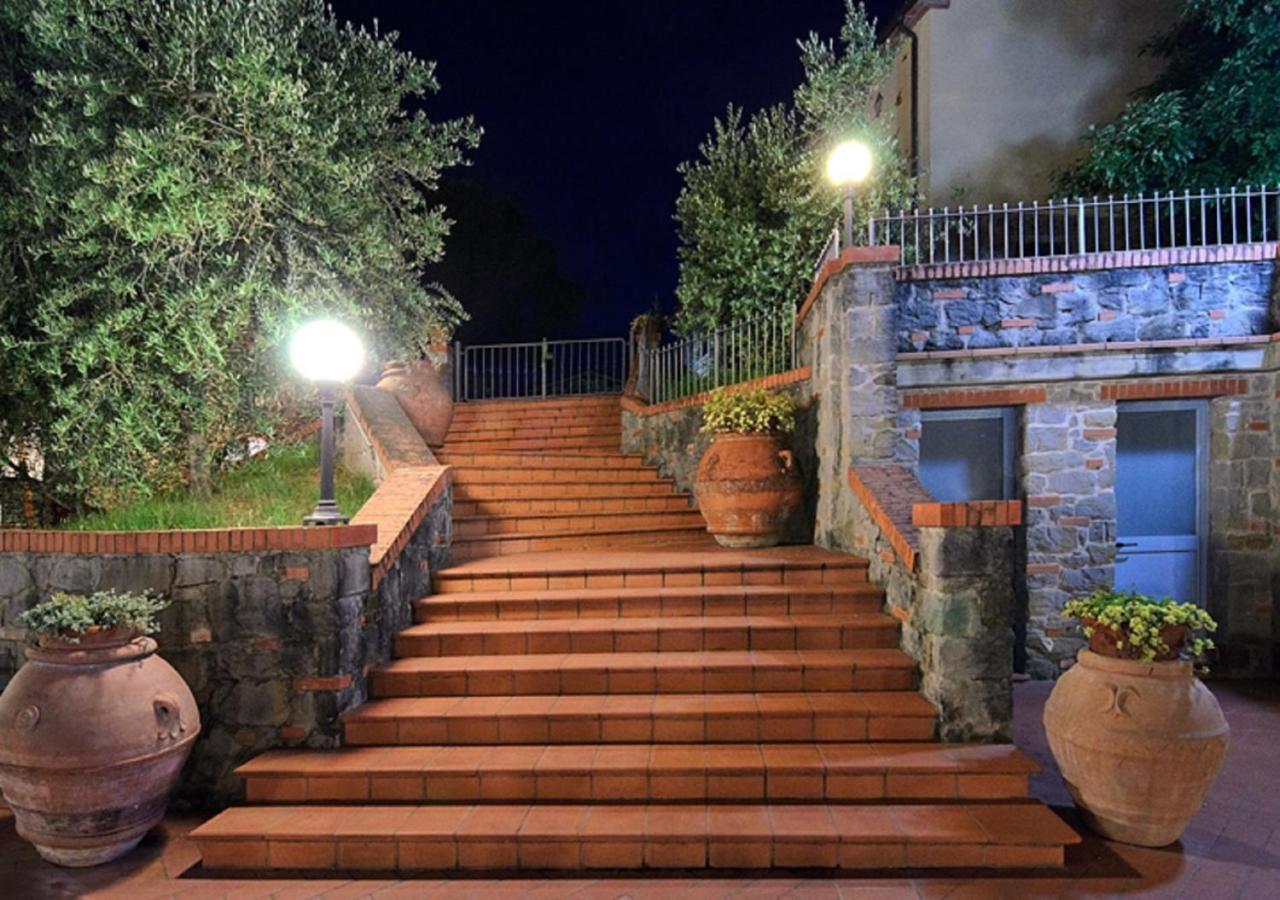 Hostal I Sette Borghi Massa e Cozzile Exterior foto
